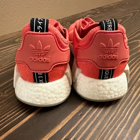 Adidas Womens WMNS NMD_R1 'Trace Scarlet' CQ2014 (US WMNS Size 9.5 - Picture 2 of 5